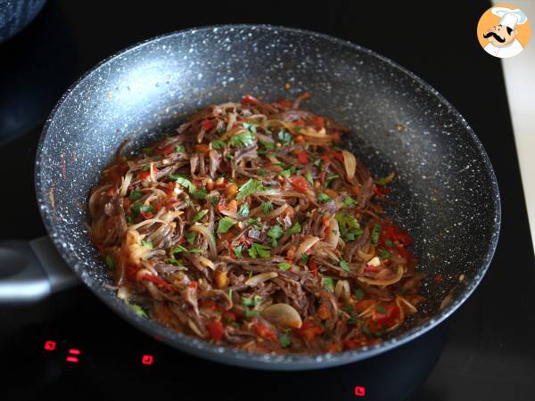 Fyllda matbananer med strimlat kött och riven ost - Beredning steg 5