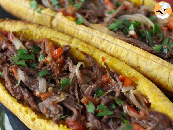 Fyllda matbananer med strimlat kött och riven ost - Beredning steg 8