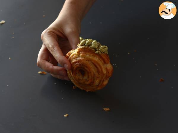 Lätt saltad New York-rulle med pesto och färskost med 4 ingredienser - Beredning steg 9