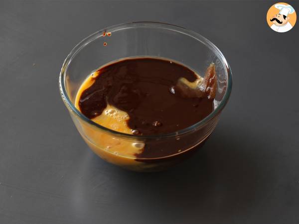 EXTRA FONDANT choklad- och kastanjegräddtårta med bara 4 ingredienser - Beredning steg 1