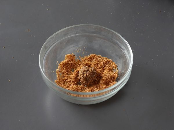 Hemmagjorda Ferrero-stil rochers - Beredning steg 7