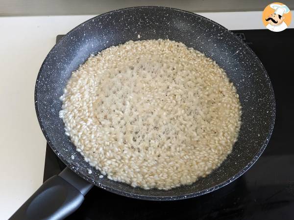 Risotto 'nduja och korv, en rätt med intensiv smak - Beredning steg 4