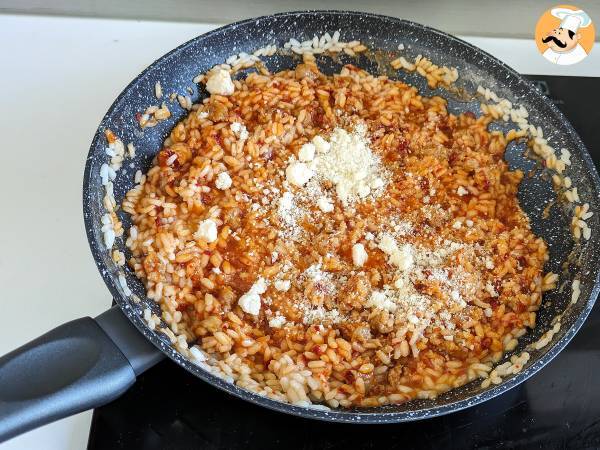 Risotto 'nduja och korv, en rätt med intensiv smak - Beredning steg 6