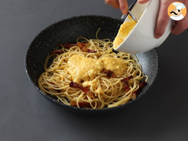 Spaghetti alla carbonara, det äkta italienska receptet! - Beredning steg 7