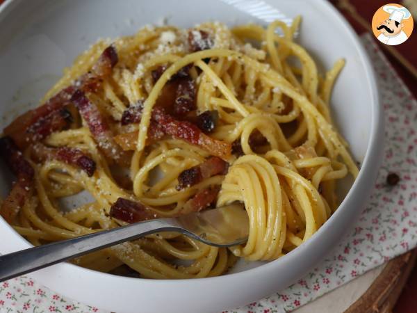Spaghetti alla carbonara, det äkta italienska receptet! - Beredning steg 8