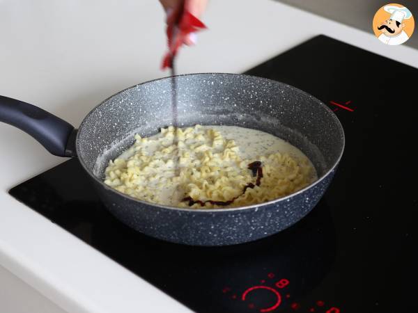 Hur man lagar Buldak-nudlar med carbonara-smak? Den bästa receptet! - Beredning steg 6