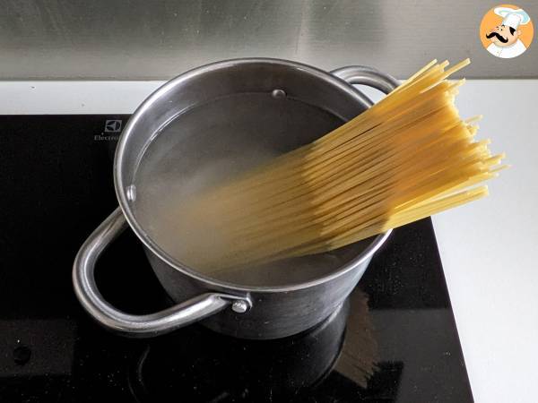 Pasta med frysta skaldjur - en välsmakande och snabb rätt - Beredning steg 4