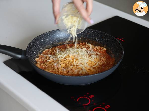 Hur man lagar Buldak med ostsmak? Snabbt och enkelt recept! - Beredning steg 6