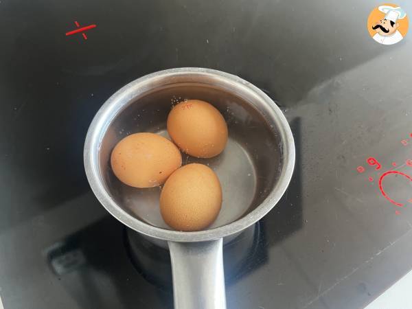 Lätt majonnäs med hårdkokta ägg utan olja! Perfekt när du inte kan äta råa ägg! - Beredning steg 1