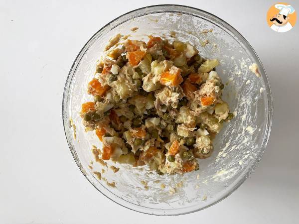 Rysk sallad med hemgjord majonnäs - Beredning steg 8