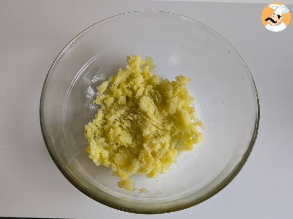 Burgare med zucchini och potatis i luftfritös - Beredning steg 3