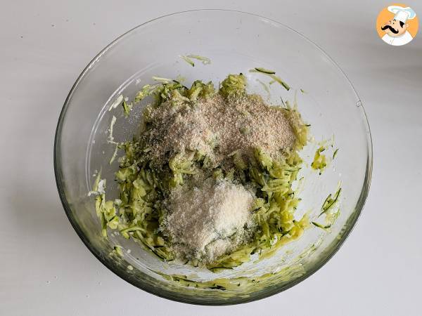 Burgare med zucchini och potatis i luftfritös - Beredning steg 5