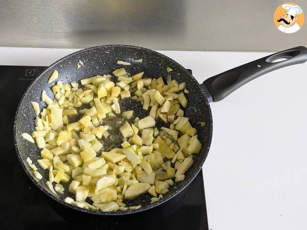 Krämig pasta med zucchini och grekisk yoghurt - Beredning steg 2