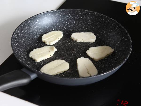 Gyros med halloumi, en vegetarisk version av den grekiska smörgåsen! - Beredning steg 3