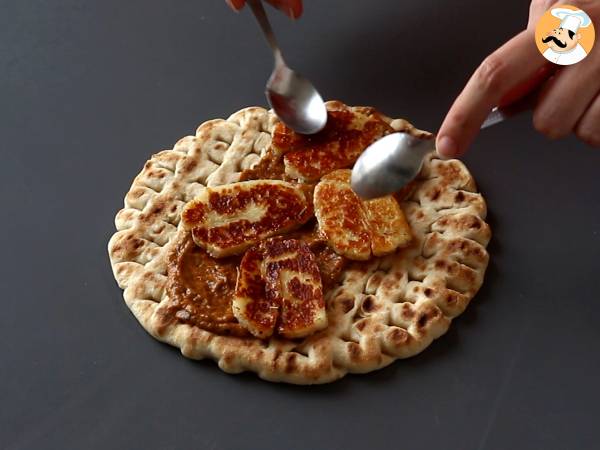 Gyros med halloumi, en vegetarisk version av den grekiska smörgåsen! - Beredning steg 7