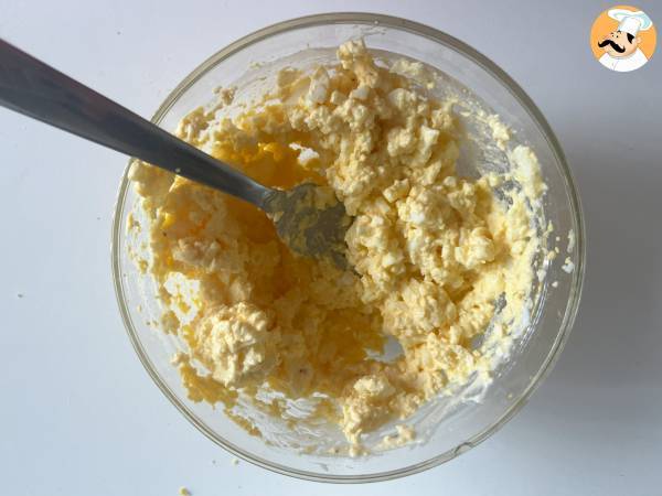 Tamago sando: den berömda japanska äggsmörgåsen som finns i konbini! - Beredning steg 4