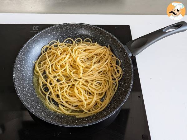 Pastaomelett i luftfritös - Beredning steg 3