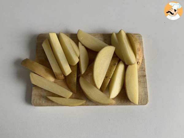 Hur gör man krispiga pommes frites i Air Fryer? - Beredning steg 2
