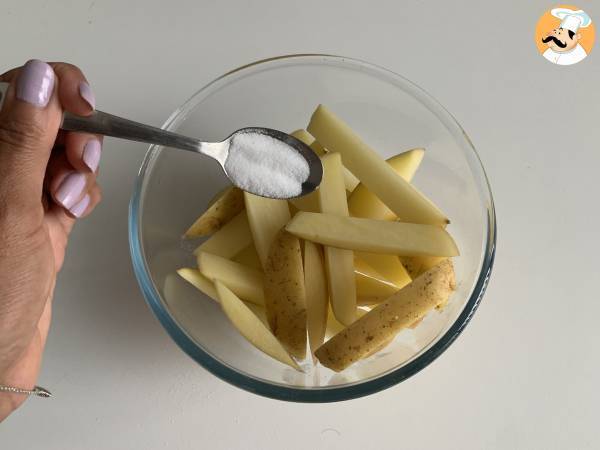 Hur gör man krispiga pommes frites i Air Fryer? - Beredning steg 5