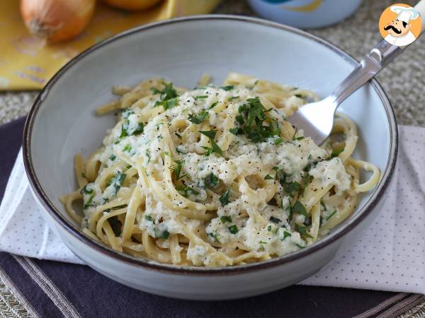 Krämig lökpasta: en välsmakande och superbillig rätt! - Beredning steg 8
