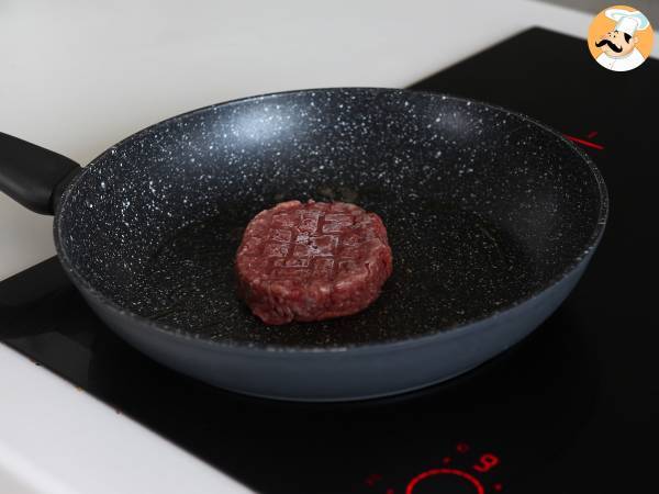 Hur lagar du snabbnudlar? Snabbt recept med nötkött och svamp! - Beredning steg 1