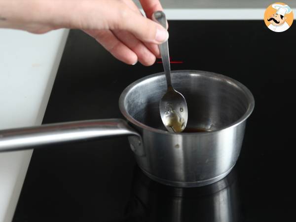 Hur lagar du makrill? Prova detta recept glaserat med sojasås och honung! - Beredning steg 2
