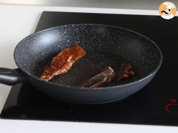 Hur lagar du makrill? Prova detta recept glaserat med sojasås och honung! - Beredning steg 5
