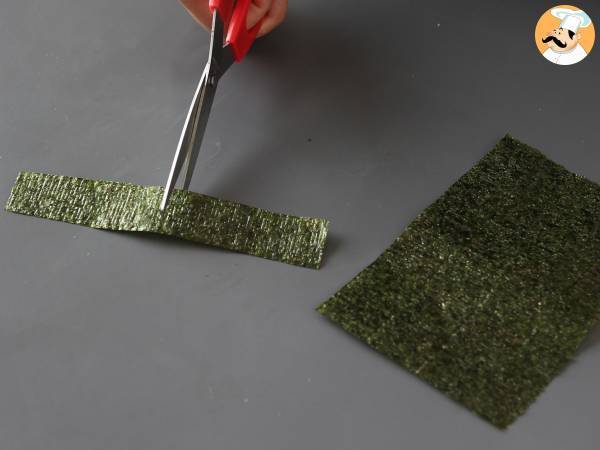 Tonfisk onigiri, den lilla japanska triangulära rismackan - おにぎり - Beredning steg 3