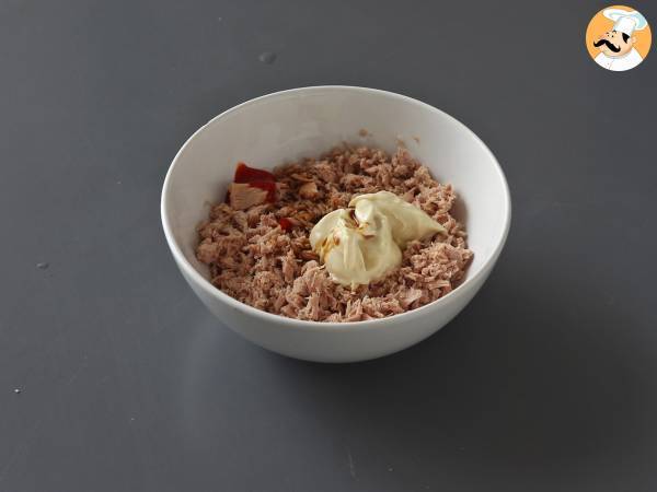 Tonfisk onigiri, den lilla japanska triangulära rismackan - おにぎり - Beredning steg 5