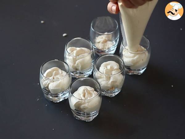 Glas i Mont Blanc-stil med kastanjekräm - Beredning steg 9