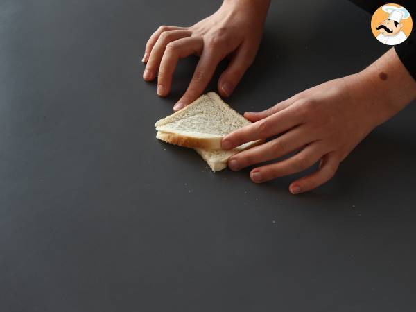 Vitlöksbröd i stjärnform med smörgåsbröd - Beredning steg 3