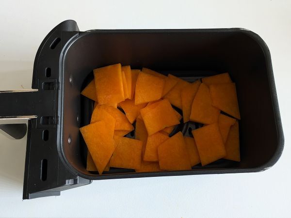 Pumpachips i luftfryser: lätta och välsmakande - Beredning steg 3