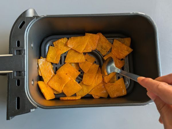 Pumpachips i luftfryser: lätta och välsmakande - Beredning steg 5