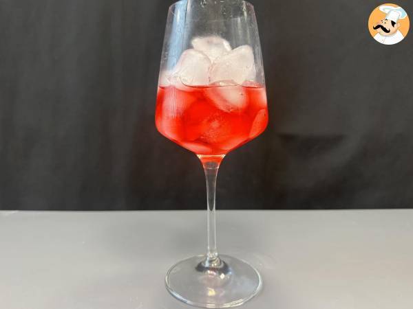 Alkoholfri Martini Tonic, den fräscha, fruktiga cocktailen! - Beredning steg 2