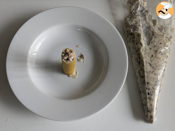 Cannelloni med svamp och korv: en rik och välsmakande huvudrätt - Beredning steg 10
