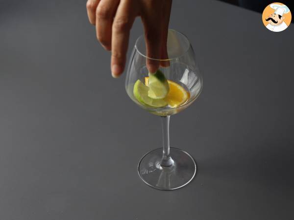 Mousserande vin sangria: den uppfriskande stjärnan på festligheterna - Beredning steg 1