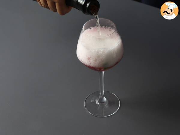 Mousserande vin sangria: den uppfriskande stjärnan på festligheterna - Beredning steg 3