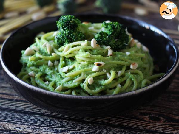 Krämig pasta med broccoli och mandel: en lättlagad och smakrik rätt - Beredning steg 10