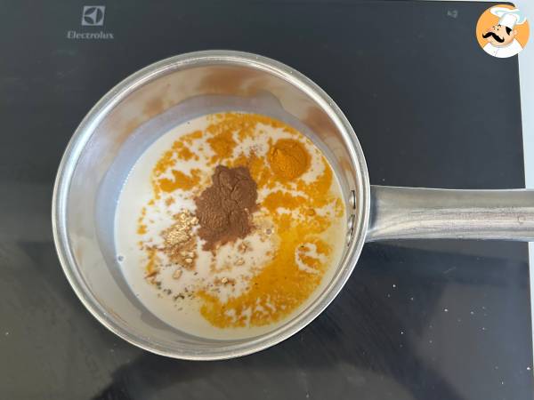 Gyllene mjölk eller golden milk: Drycken för hälsa och välbefinnande! - Beredning steg 3