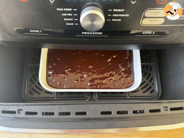 Choklad- och valnötsbrownie i luftfritösen - Beredning steg 7
