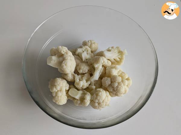 Blomkålsköttbullar i luftfryser: det ekonomiska och vegetariska receptet - Beredning steg 2