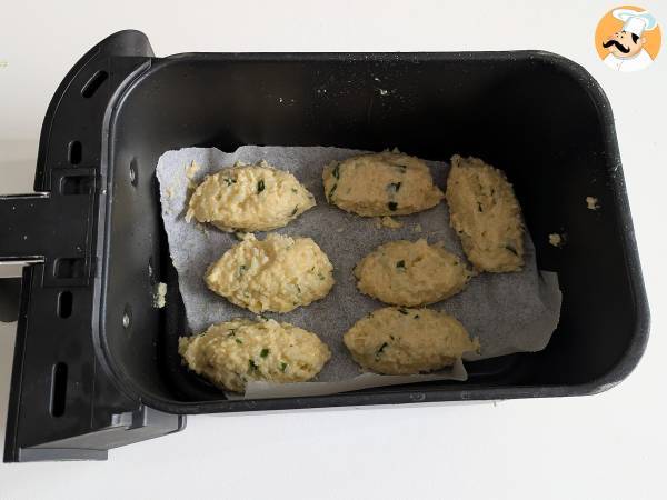 Blomkålsköttbullar i luftfryser: det ekonomiska och vegetariska receptet - Beredning steg 7