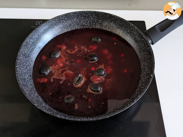 Spaghetti al fuoco di Bacco: rödvinspasta som ger något speciellt till bordet - Beredning steg 1