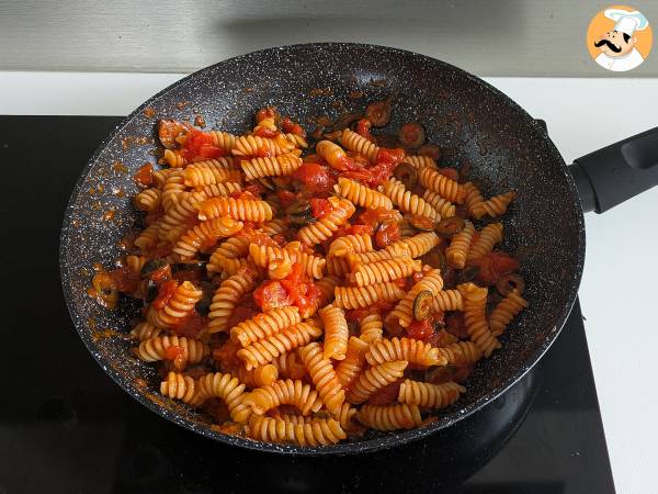Pasta med olivsås: ekonomisk, välsmakande och lätt att laga! - Beredning steg 6