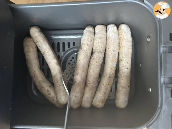 Hur tillagar jag korv i Air Fryer? - Beredning steg 2