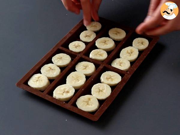 Minibarer med banan, jordnötssmör och choklad, mycket goda utan tillsatt socker - Beredning steg 2