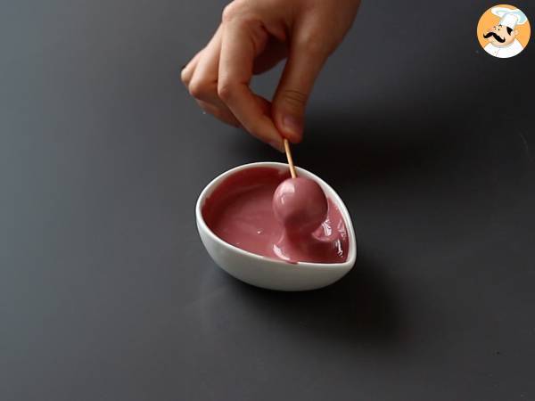 Bitar med hallon, vit choklad och rubinröd choklad i Franui-stil - Beredning steg 4
