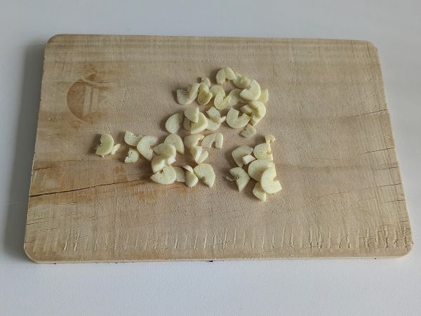 Spaghetti aglio, olio e peperoncino: den italienska traditionens sista minuten-rätt - Beredning steg 3