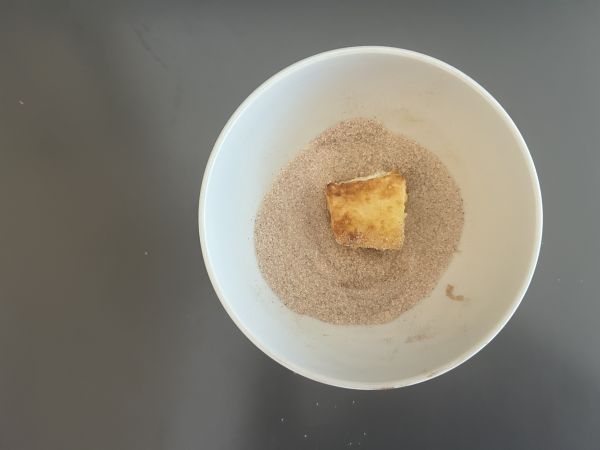 Luftstekt mjölk i en luftfryser. Den traditionella desserten med mindre olja och samma smak som alltid. - Beredning steg 11