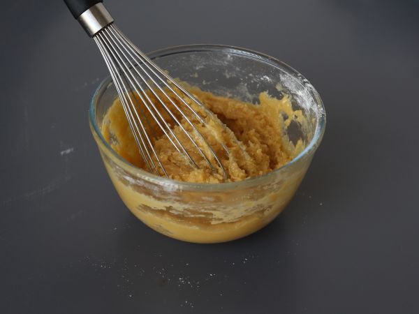 Blåbärsmuffins, en miniversion av pyreneisk paj! - Beredning steg 2